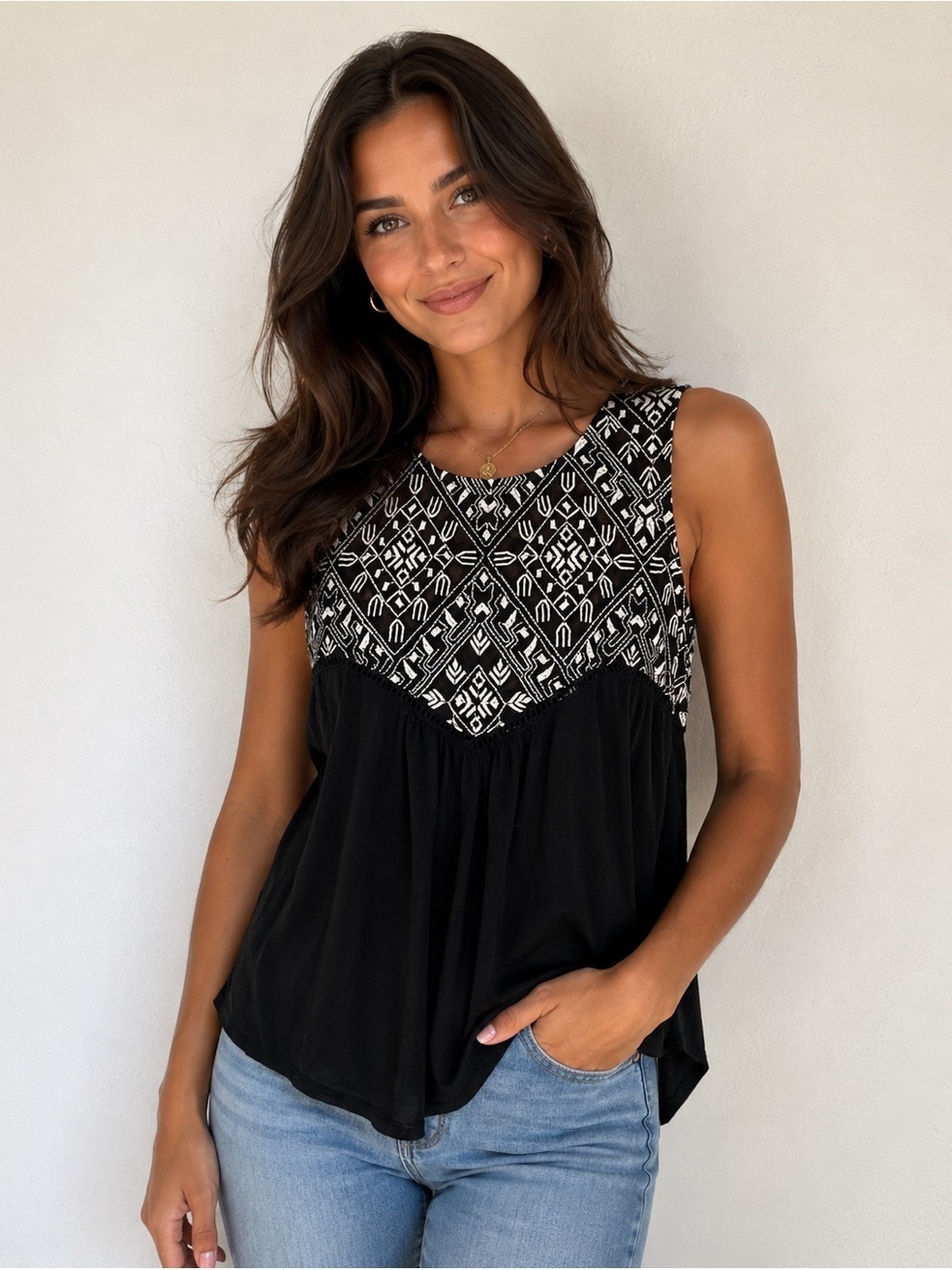Lucky Brand Black Boho Sleeveless Flowy Tank Top White Decorative Embroidery
